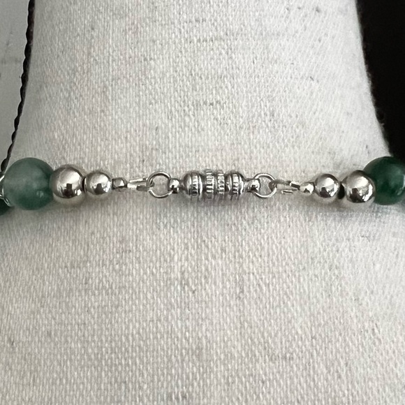 Green Jade Stone Neckalace - Picture 3 of 4